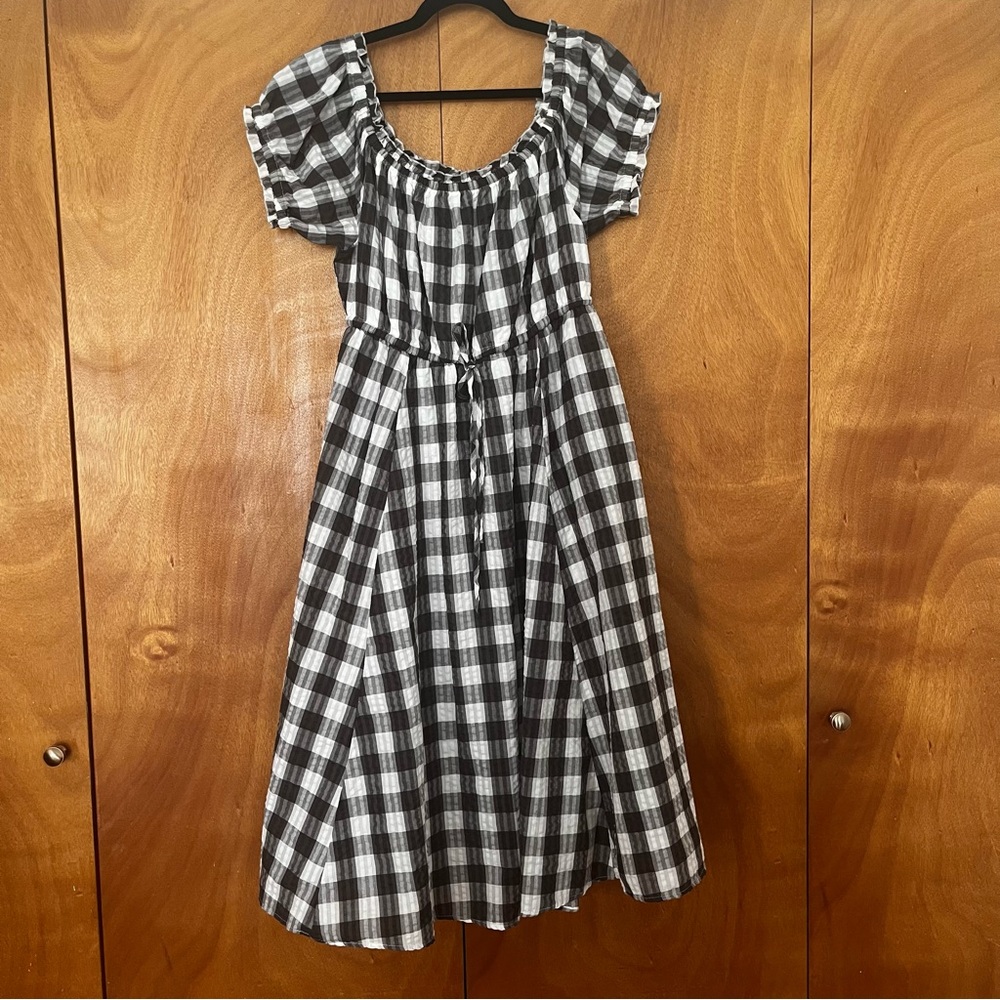 Off-Shoulder Peasant Midi Dress - Seersucker Gingham